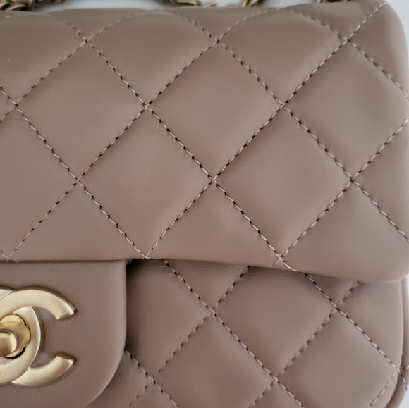 Chanel 22b, Mini rectangle with ghw, Pearl crush, BNIB - Picture 10 of 16